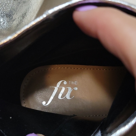 Silver Booties - Picture 4 of 5